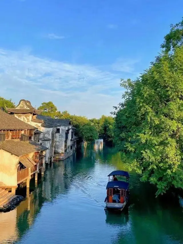 乌镇十年，互联网科技从“遥不可及”到“触手可碰”